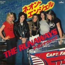 The Runaways : Neon Angels on the Road to Ruin
